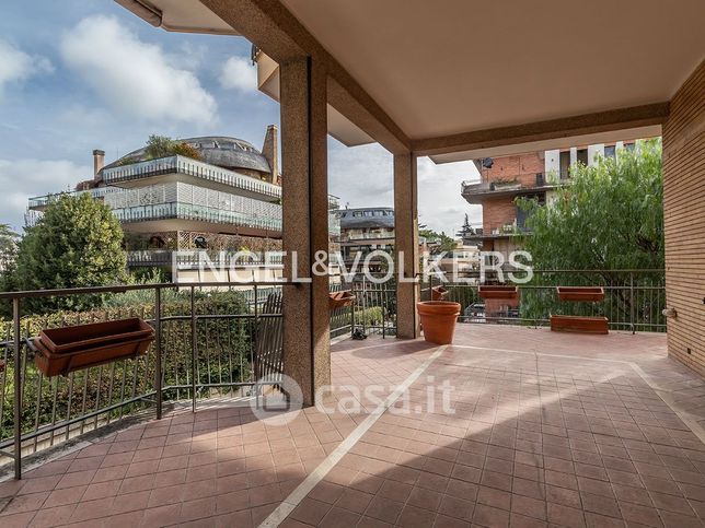 Appartamento in residenziale in Via dei Colli della Farnesina