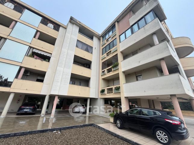 Appartamento in residenziale in Via Simon Mossa A. 157