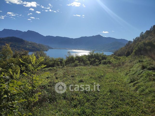 Terreno agricolo in commerciale in 