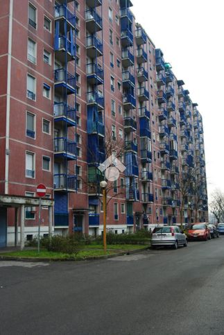 Garage/posto auto in residenziale in Via Costantino Baroni 30