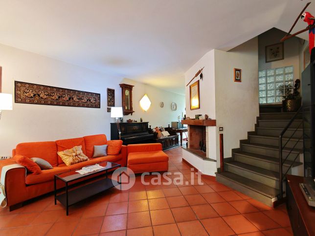 Villetta a schiera in residenziale in