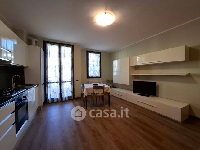 Appartamento in residenziale in Via Lecco