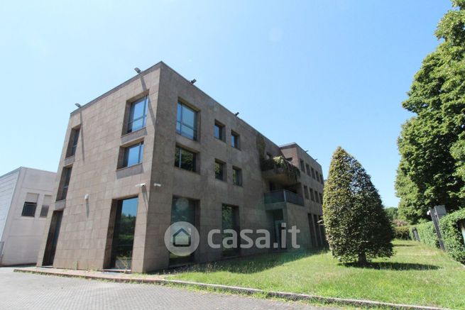 Ufficio in commerciale in