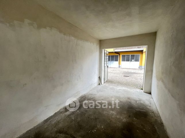 Garage/posto auto in residenziale in Via al Belbo