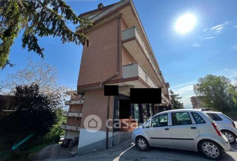 Ufficio in commerciale in Via Celeste