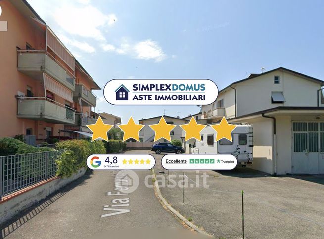 Villa in residenziale in Via Ferruccio Parri