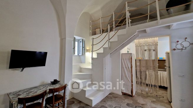 Appartamento in residenziale in Via Alfonso Pomes