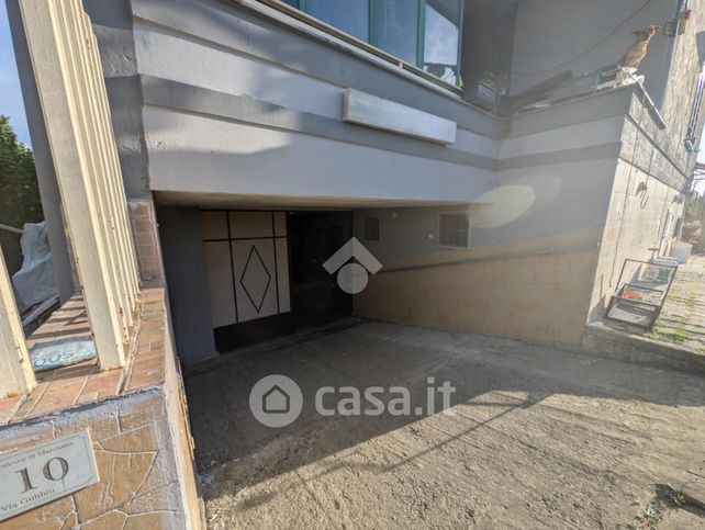 Capannone in commerciale in Via Gubbio 10