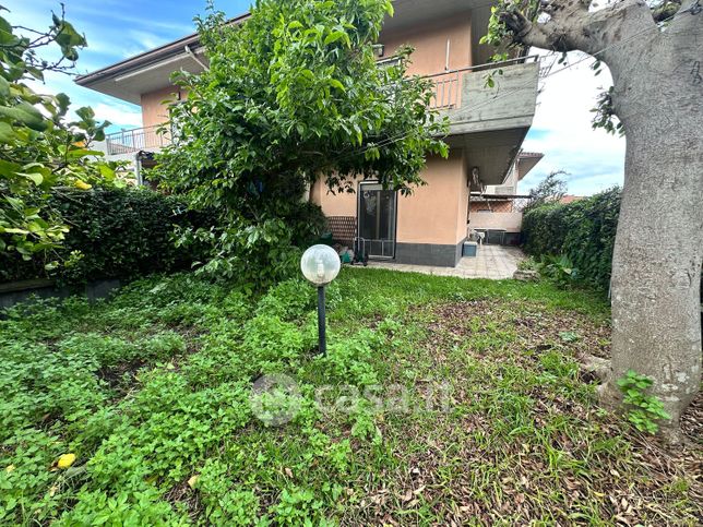 Appartamento in residenziale in Via Carrata II Traversa 25