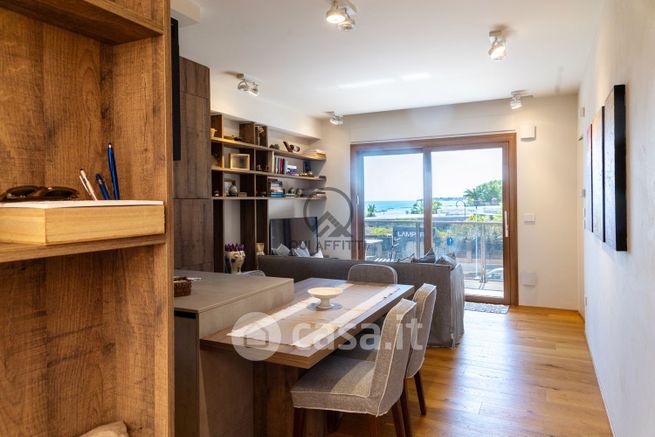 Appartamento in residenziale in Viale Paolo de Gemmis 8