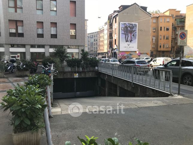 Garage/posto auto in residenziale in Via Fernanda Wittgens