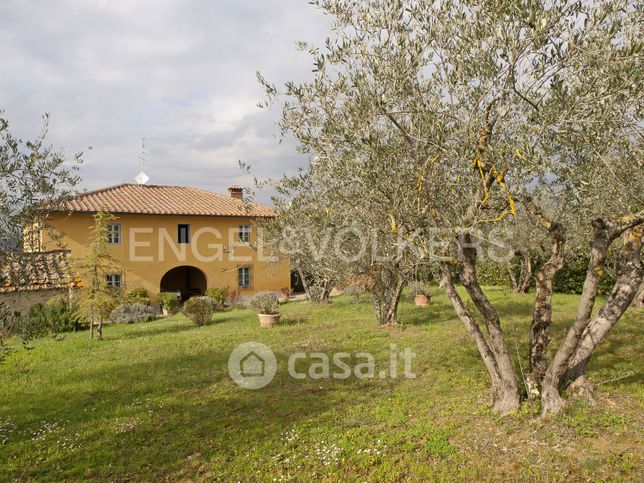 Rustico/casale in residenziale in Via Gentilino