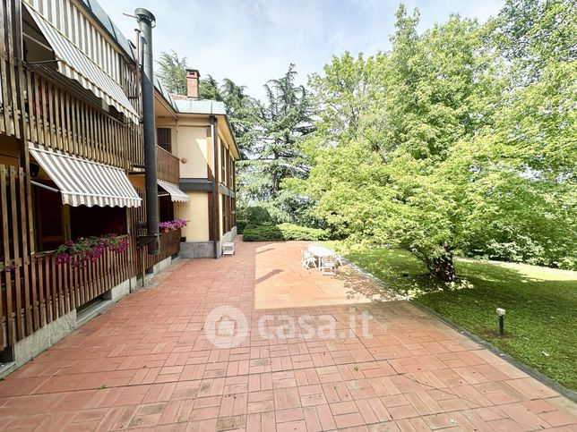 Appartamento in residenziale in Via Lunga 49