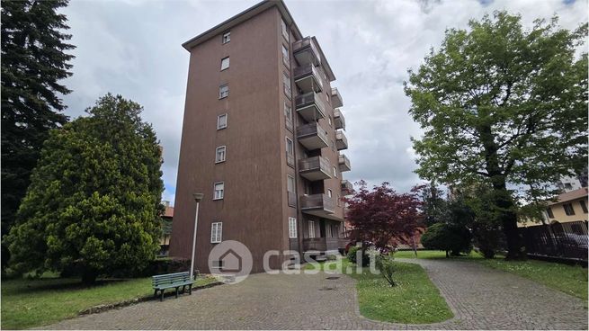 Appartamento in residenziale in Piazzale Francesco Accursio