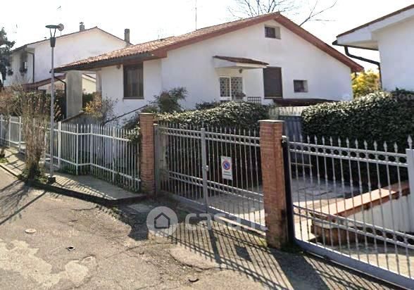 Villa in residenziale in Via Caro Annibal 9