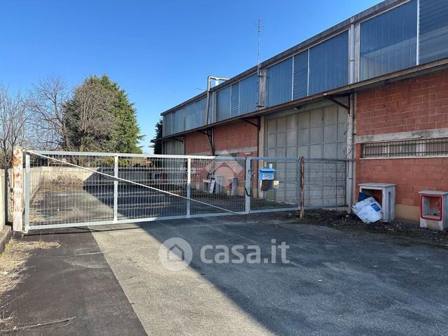 Capannone in commerciale in Via dei Ronchi 45