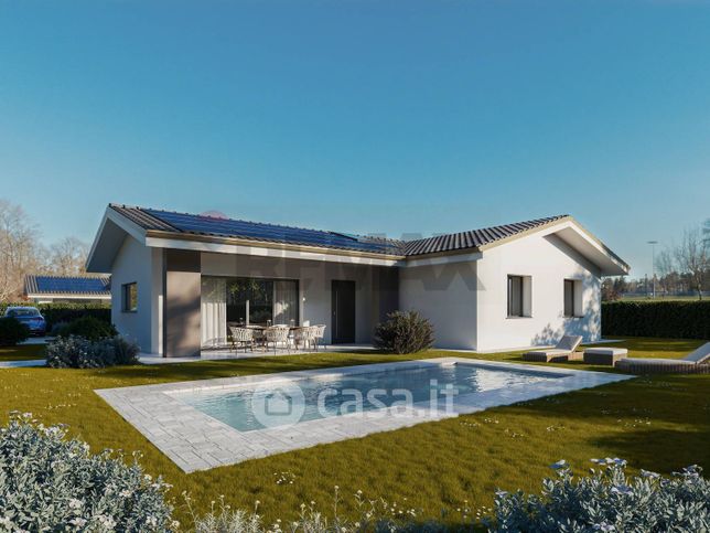 Villa in residenziale in Via Don P. Mazzolari