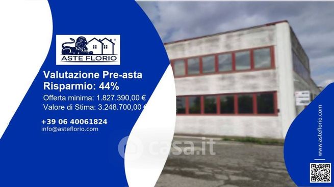 Capannone in commerciale in Via Catania