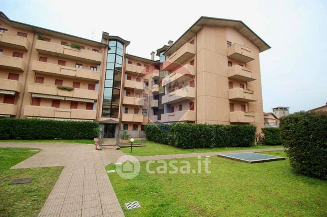 Appartamento in residenziale in Via Sandro Pertini 18