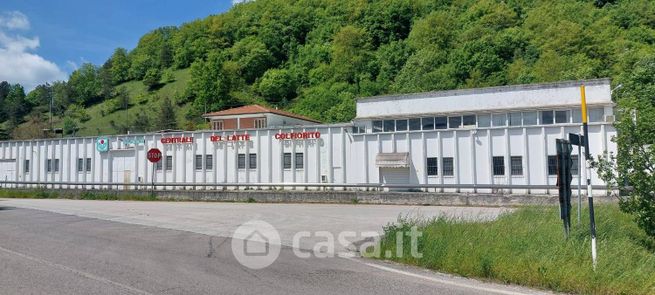 Capannone in commerciale in Via Adriatica 165