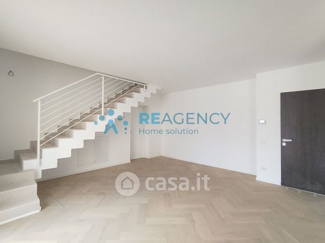Appartamento in residenziale in Via XXVII Aprile 4