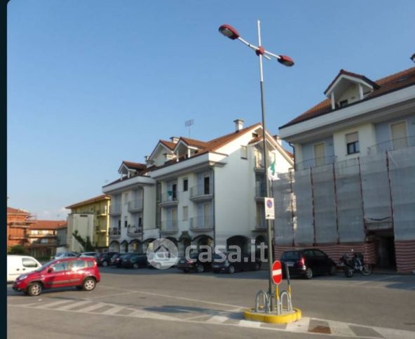 Garage/posto auto in residenziale in Piazzale San Defendente