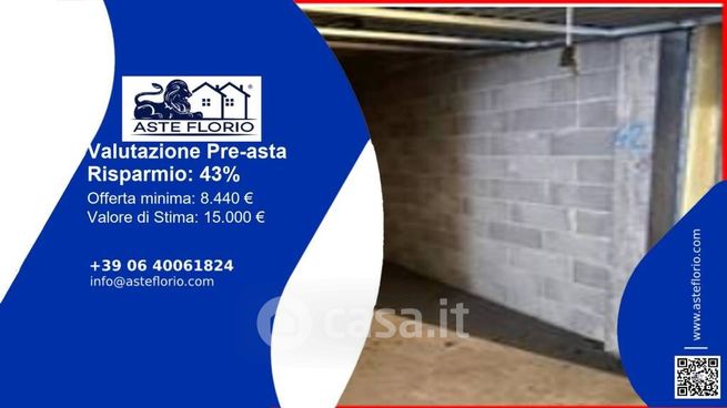Box/posto auto in residenziale in Viale Fratelli Casiraghi 438