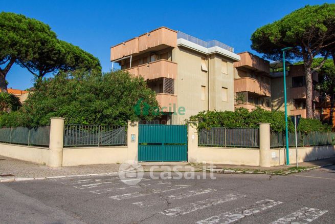 Appartamento in residenziale in Via dei Glicini 1