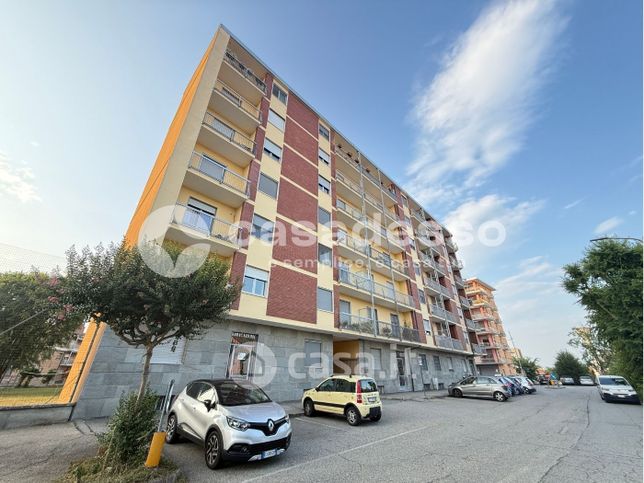 Appartamento in residenziale in Via LeinÃ¬ 8