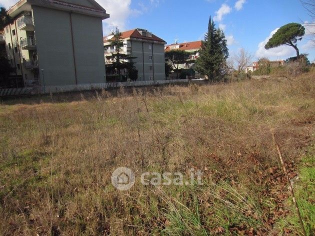 Terreno edificabile in residenziale in Viale dei Fiori 5