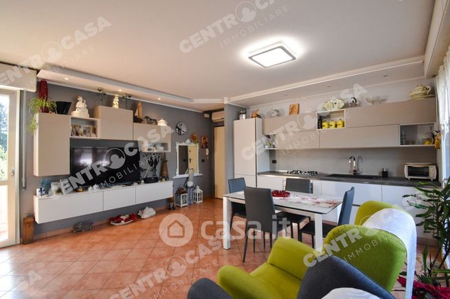Appartamento in residenziale in Via Santa Croce