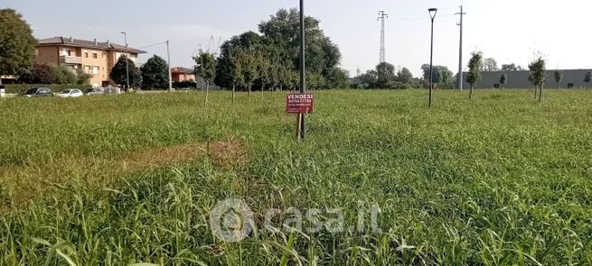 Terreno agricolo in commerciale in 