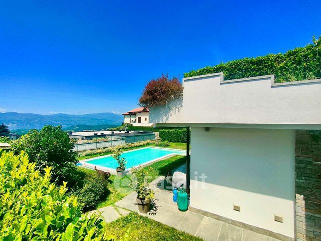 Villa in residenziale in Via Trento