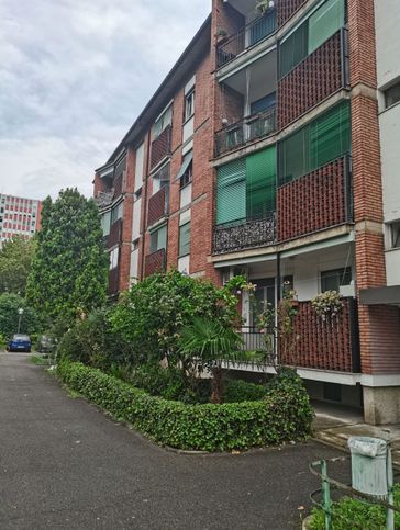 Appartamento in residenziale in Via Savona 80