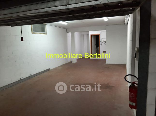 Box/posto auto in residenziale in Piazzale Pian di Nave