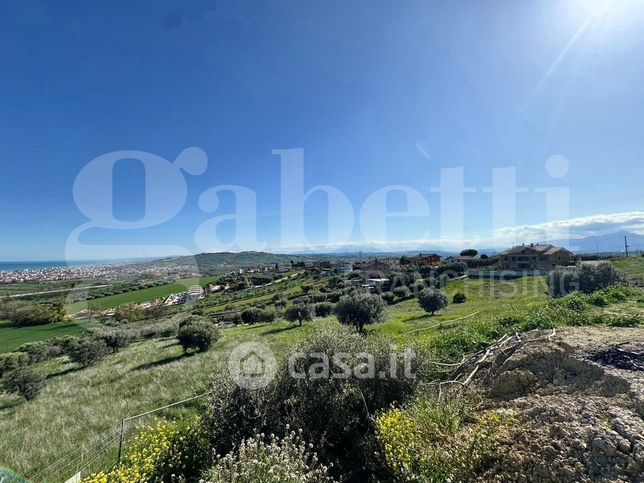 Terreno edificabile in residenziale in Contrada Civita 9