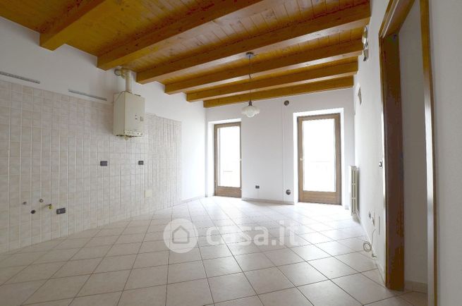 Appartamento in residenziale in Via Madonna 66