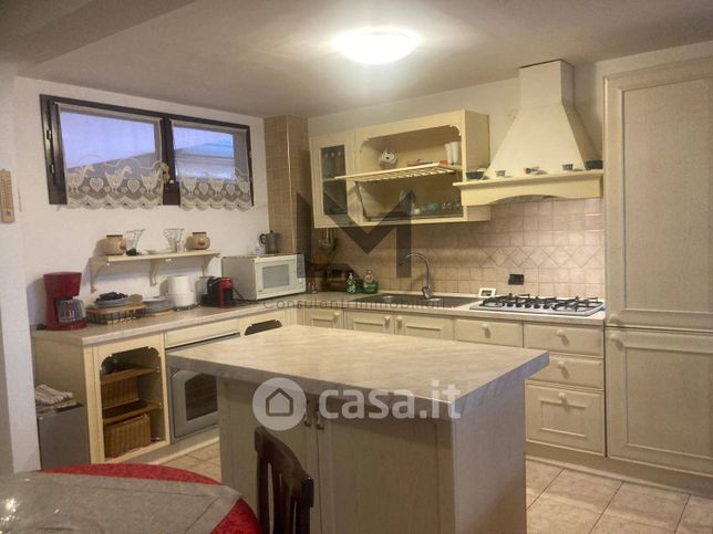 Villetta a schiera in residenziale in Via Fratelli Rosselli 9