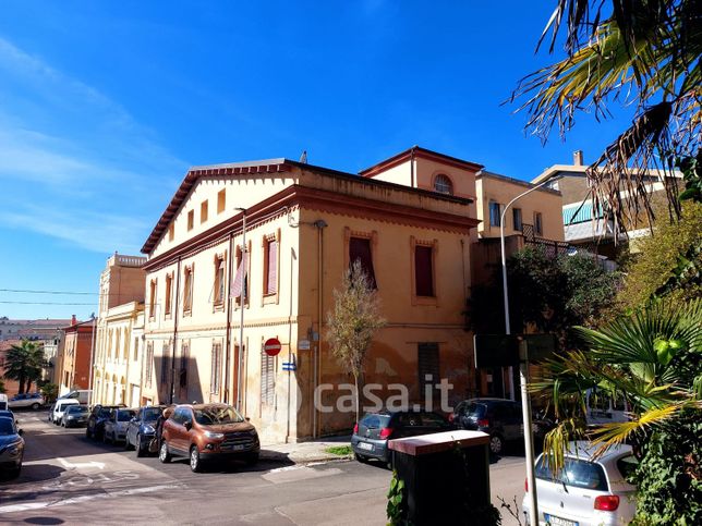 Ufficio in commerciale in Viale Goffredo Mameli 35