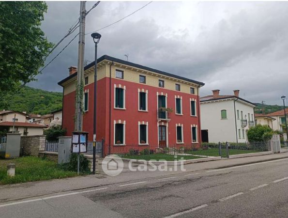 Villa in residenziale in Via Pieve 150