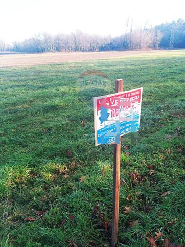 Terreno agricolo in commerciale in Via Martiri della Libertà