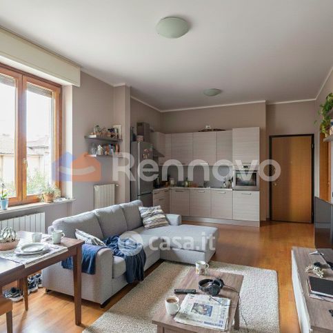 Appartamento in residenziale in Via Spluga 10