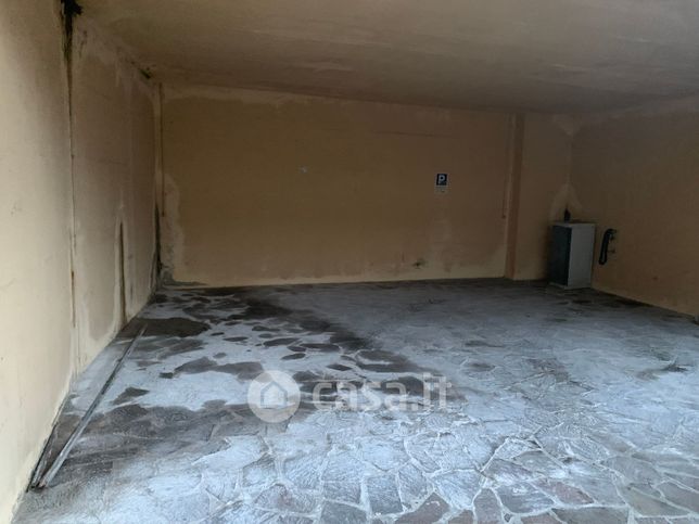 Box/posto auto in residenziale in Viale Trento e Trieste