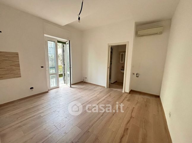 Appartamento in residenziale in Via Montanara