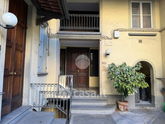 Capannone in commerciale in Via Giuseppe Luigi Lagrange 29