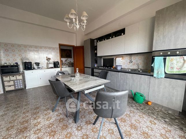 Appartamento in residenziale in Via Umberto I