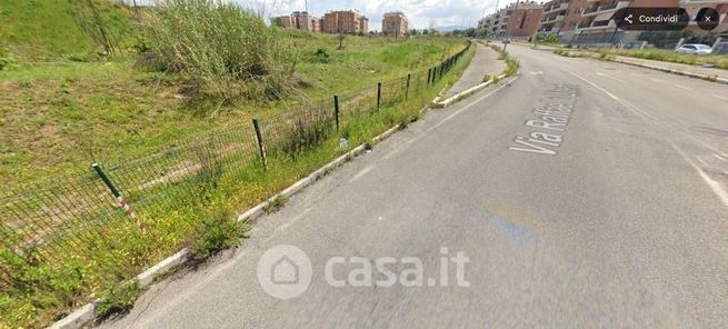 Garage/posto auto in residenziale in Via Raffaello Liberti 163