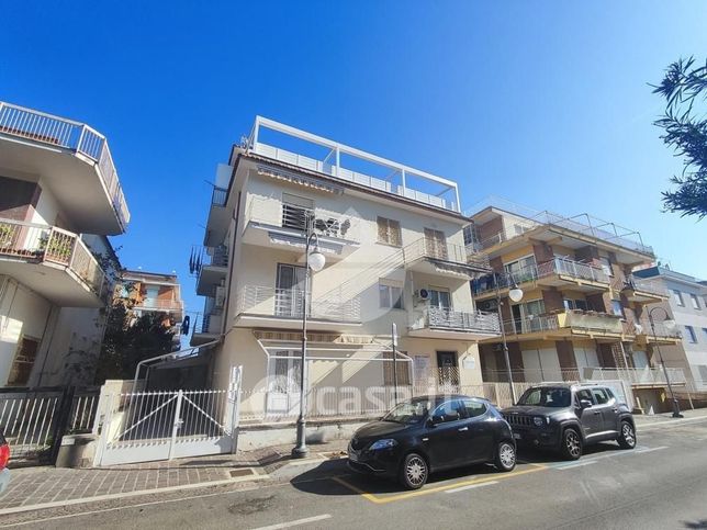 Appartamento in residenziale in Via Italo Balbo 99