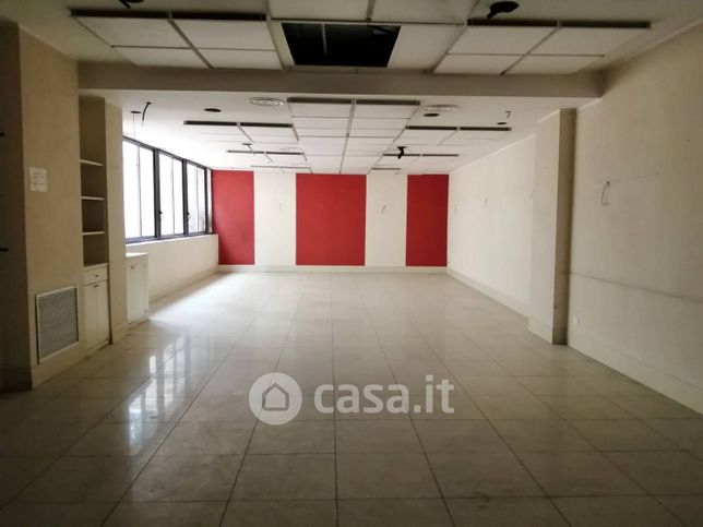 Attivitã /licenza (con o senza mura) in commerciale in ContrÃ  Mure San Rocco