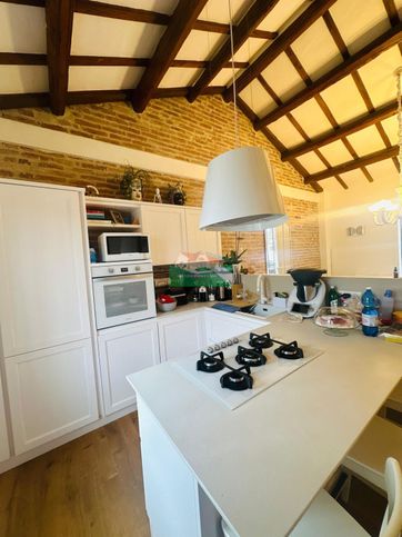Casa bi/trifamiliare in residenziale in Via Marzeno